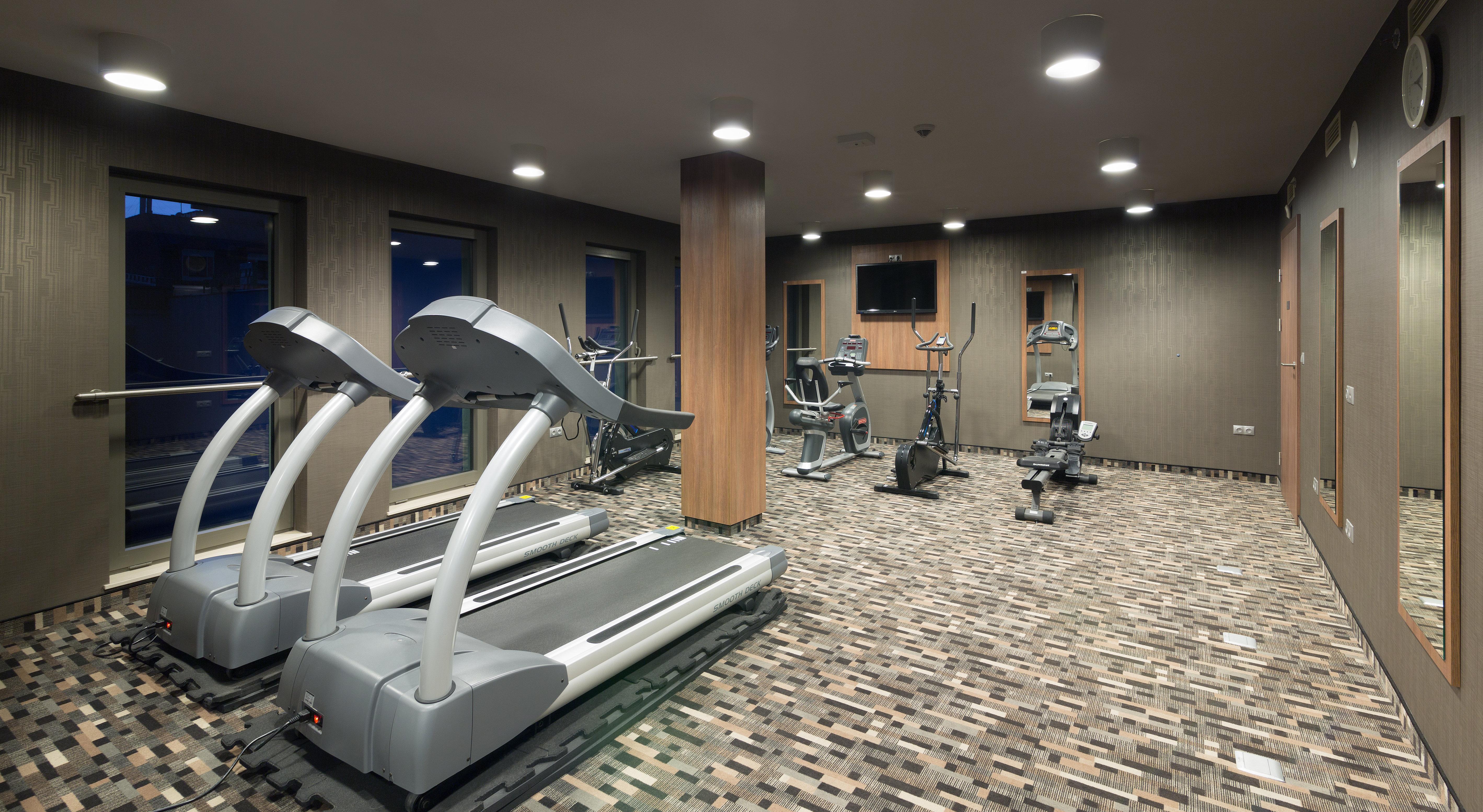 Holiday Inn Krakow City Centre By Ihg Bagian luar foto The gym