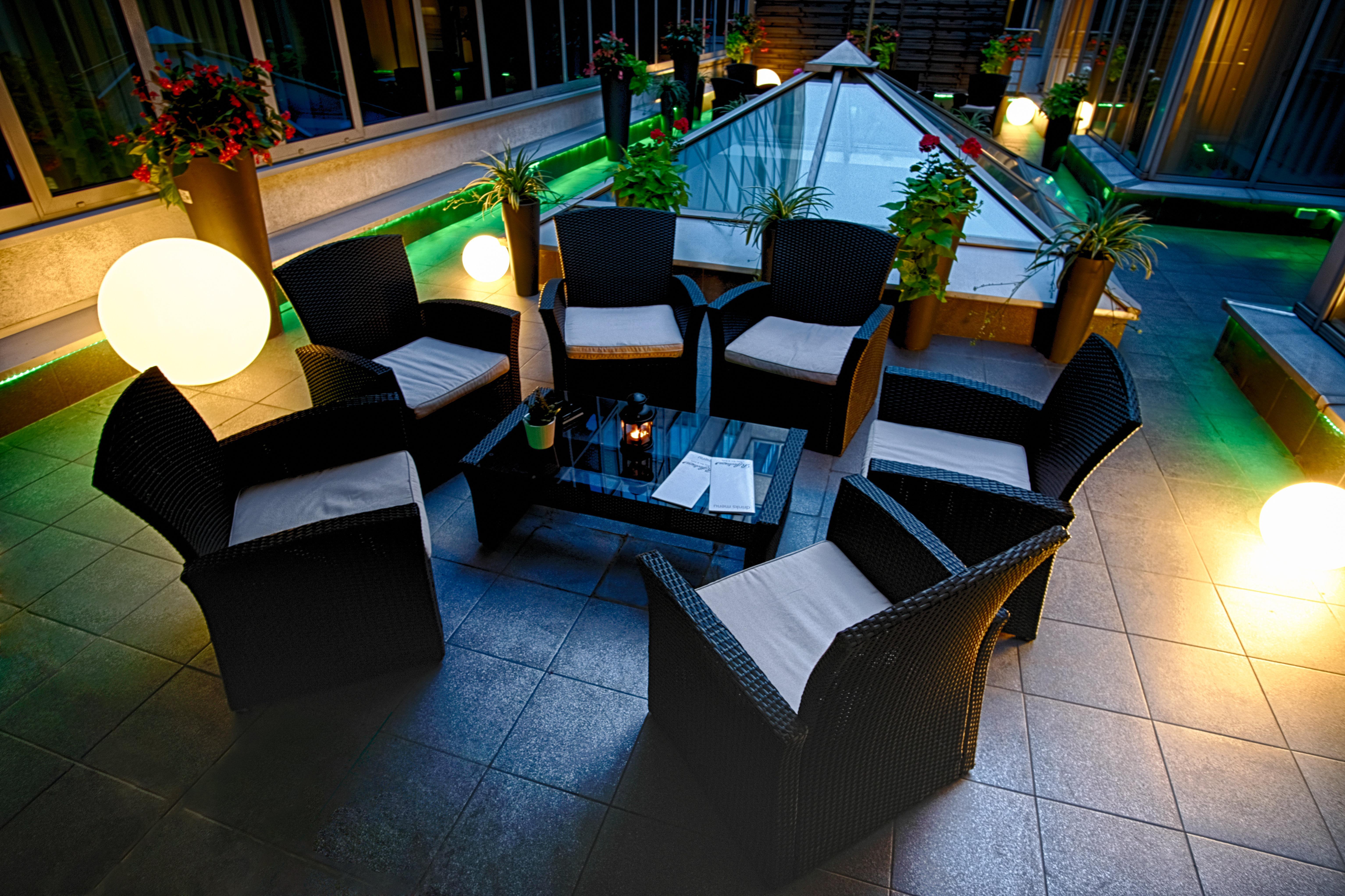 Holiday Inn Krakow City Centre By Ihg Bagian luar foto The interior of the hotel